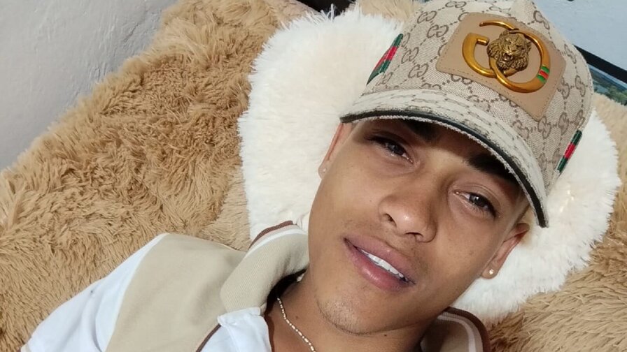 AndruCute Amateur Masturbating