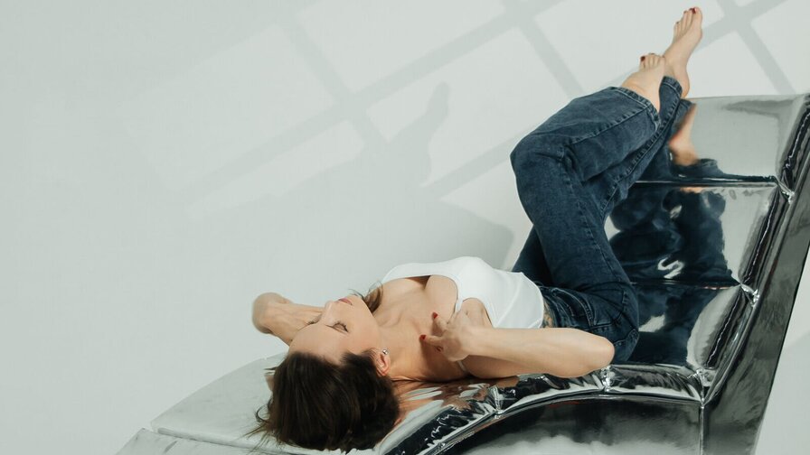 AriadnaGolden Amateur Masturbating