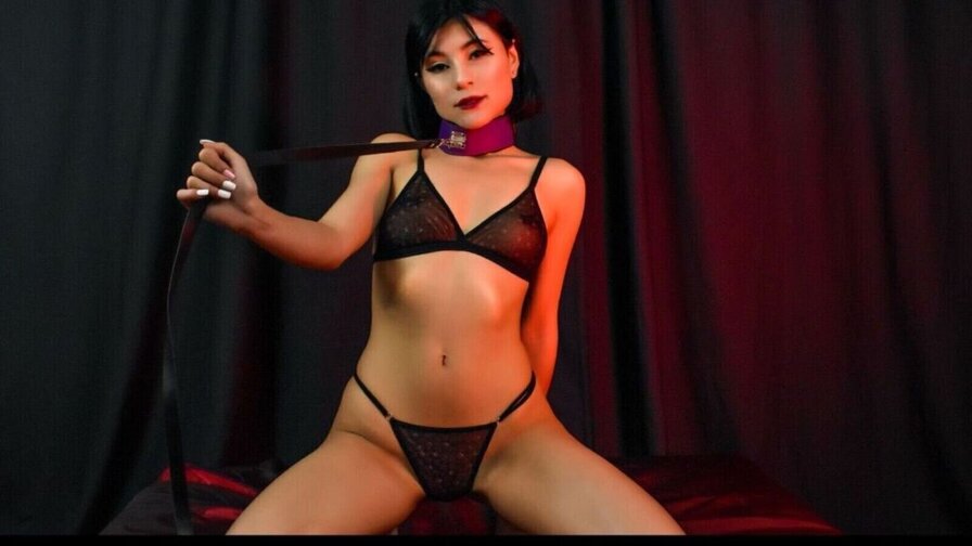 AriadnaGrow Amateur Masturbating