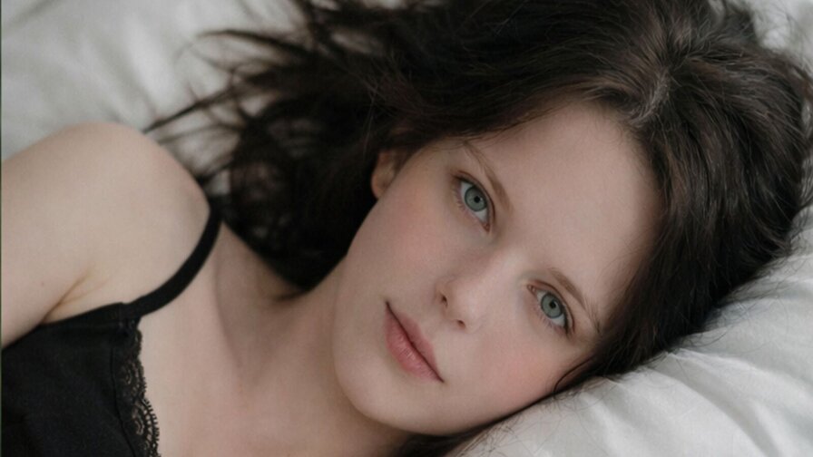 DannaStone Amateur Masturbating