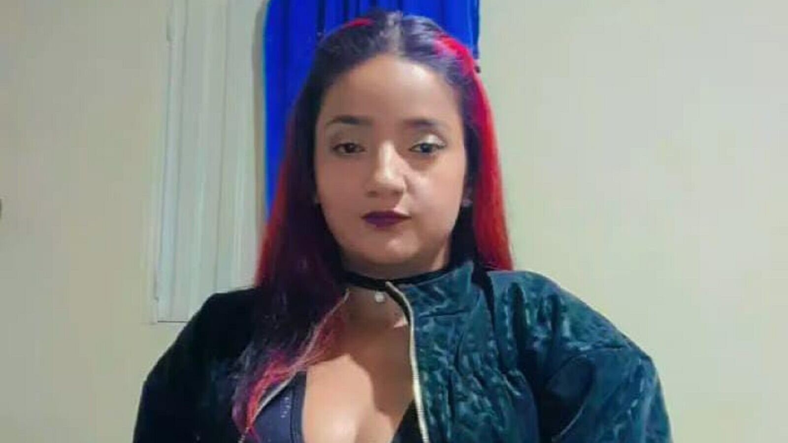 DaphneFiore Amateur Masturbating