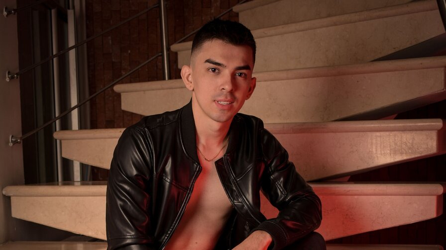 DavisGarcia Amateur Masturbating