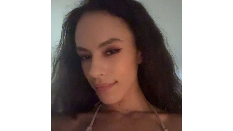 Honeybrooke Amateur Masturbating