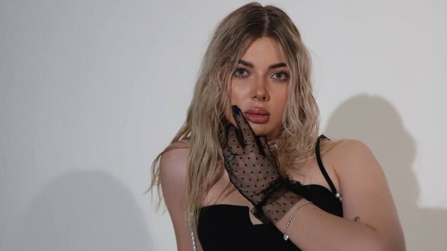 HyileyClark Amateur Masturbating