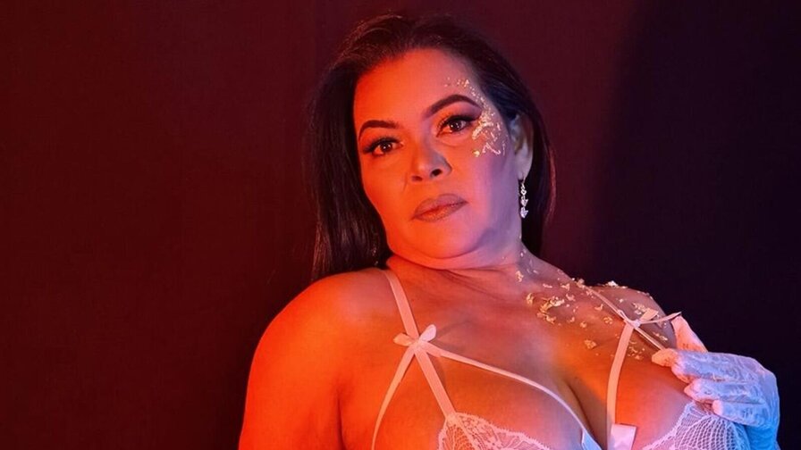 IvetheEvans Amateur Masturbating