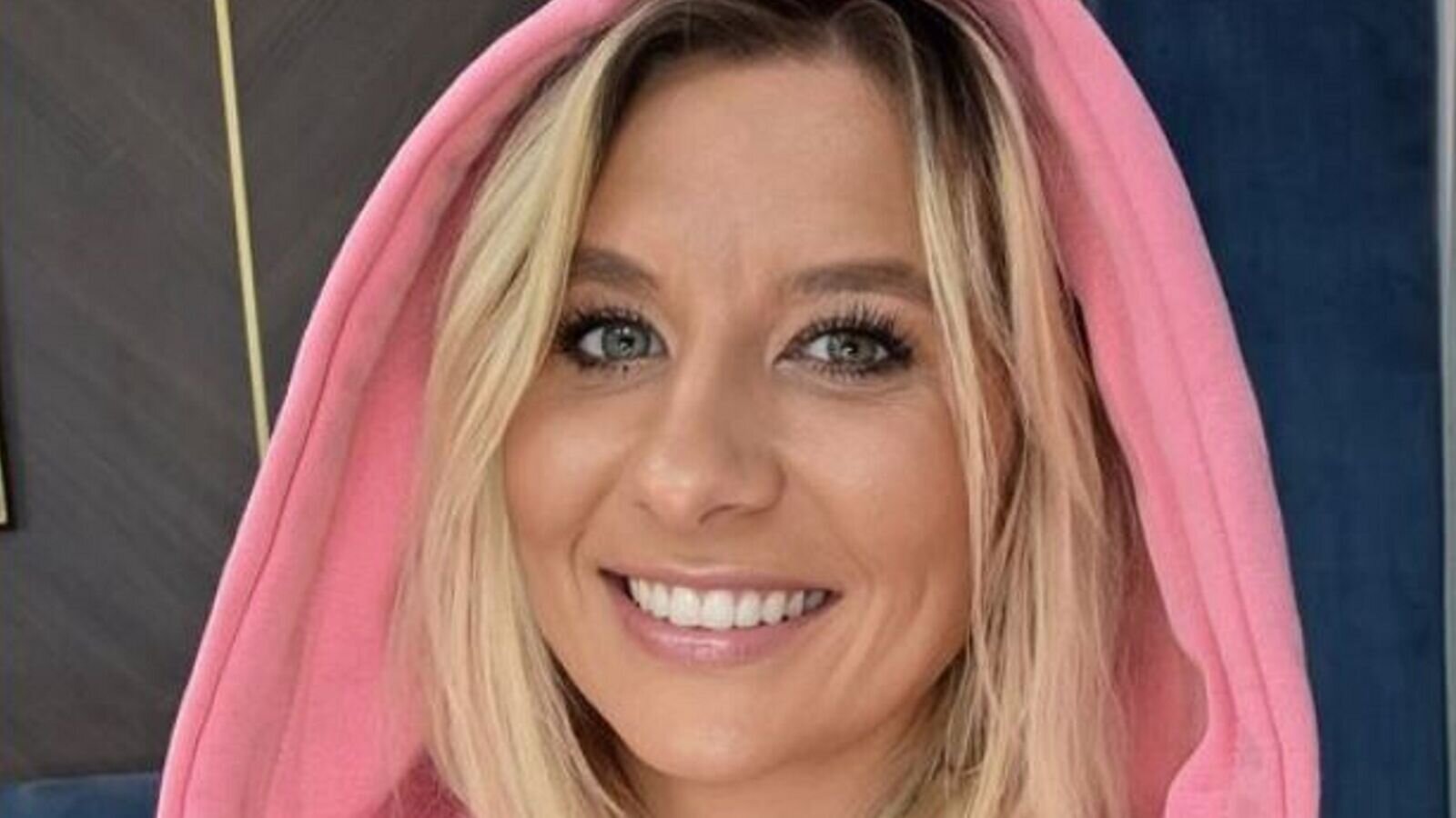 KaylinJan Amateur Masturbating