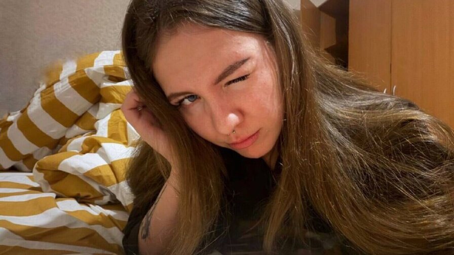 KiraRustle Amateur Masturbating