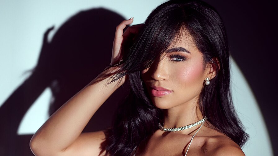 LiaValtori Amateur Masturbating