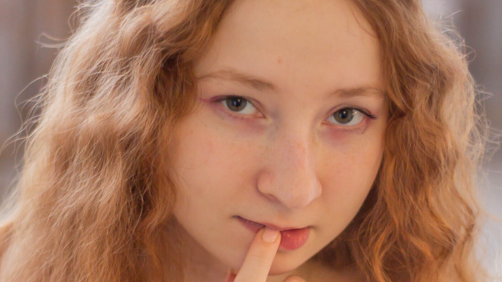 MadgeRemerez Amateur Masturbating