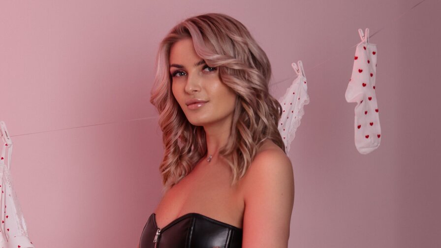 MaryLourens Amateur Masturbating