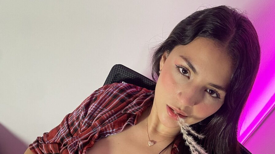 SophiaRouss Amateur Masturbating