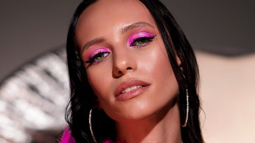 TaraHarris Amateur Masturbating