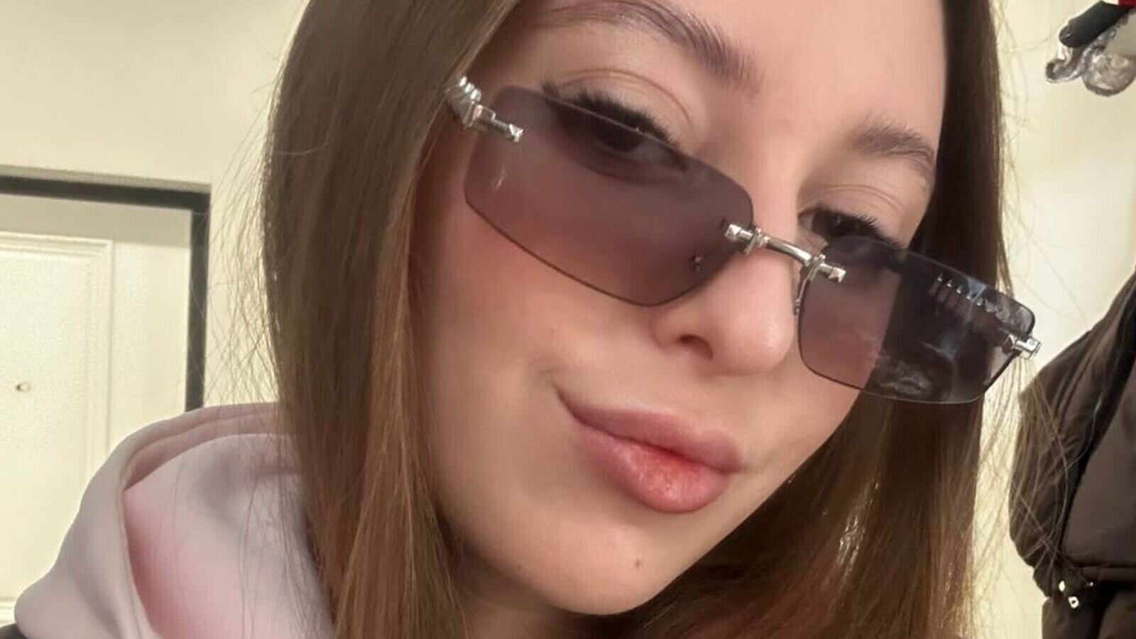 ThedaDukas Amateur Masturbating